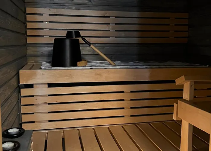 With Sauna And Backyard דירה Saarenkylä